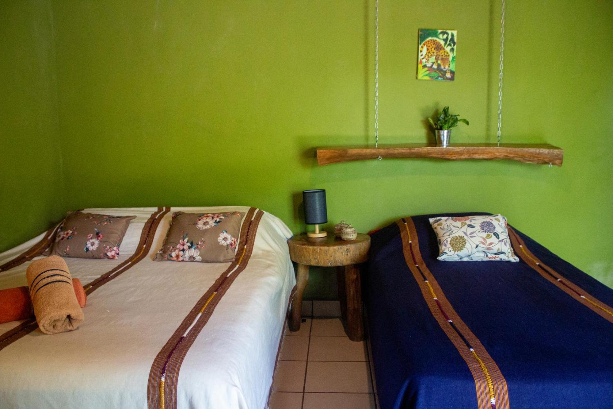 Alice Guesthouse El Remate Exterior foto